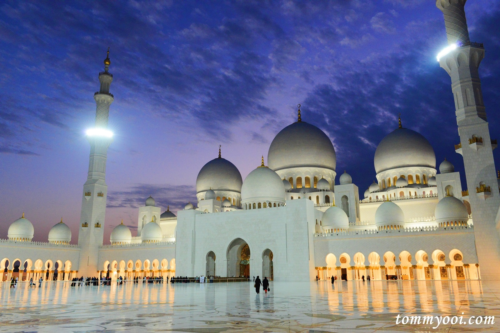 4 Must Visit Abu Dhabi Attractions And Travel Guide Tommy Ooi Travel Guide 
